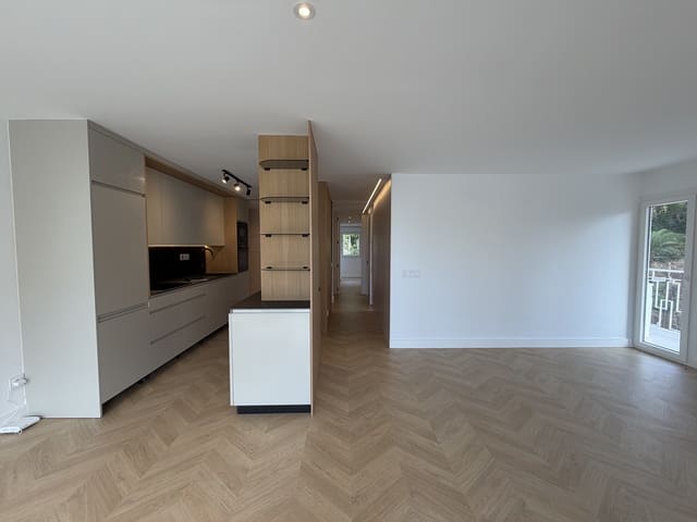 3 soveværelse Lejlighed til salg i La Malagueta, Málaga by - € 930.000 (Ref: 9626288)