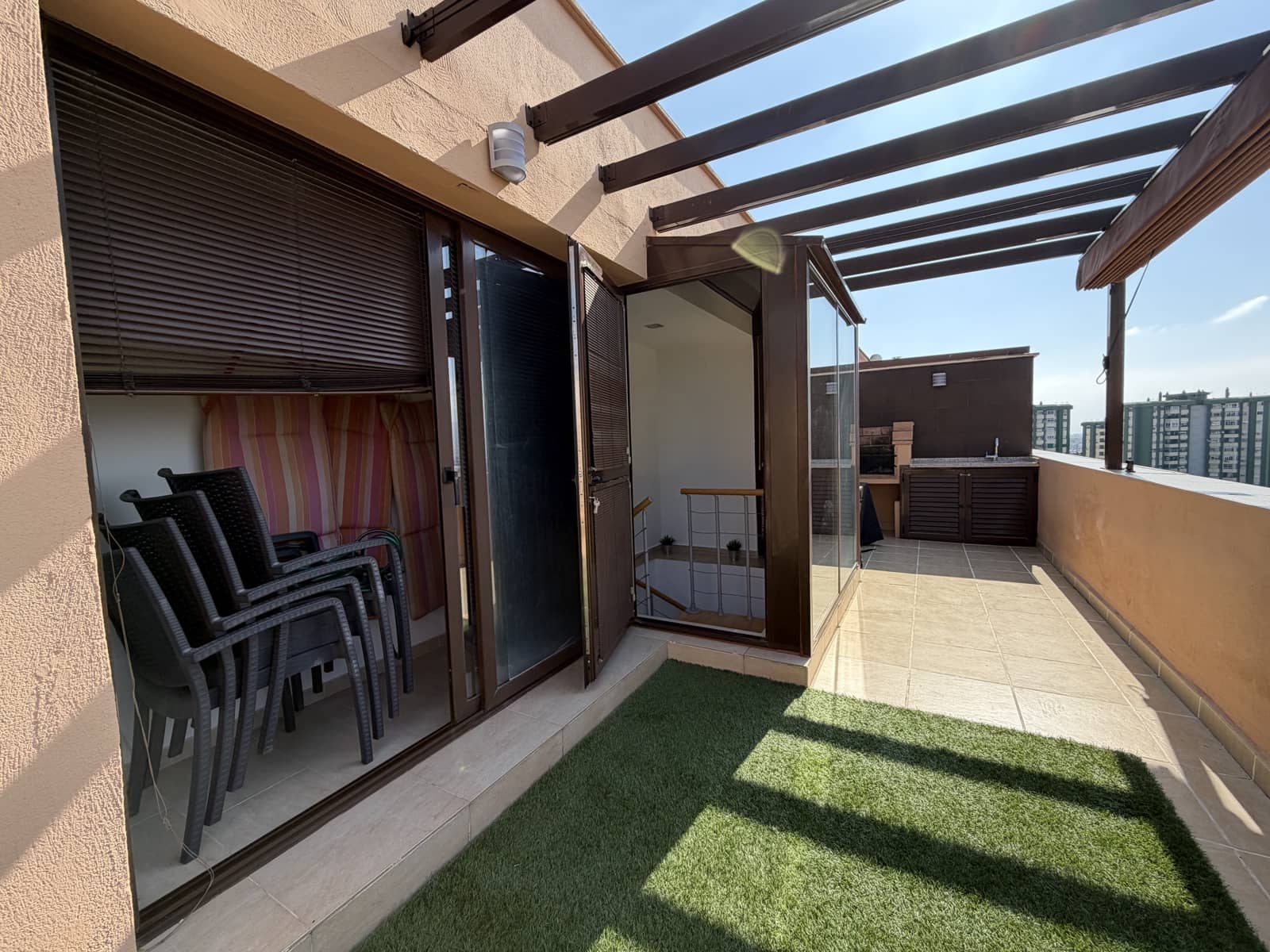 2 makuuhuone Kattohuoneisto myytävänä paikassa Malaga kaupunki mukana uima-altaan 
autotalli - 540 000 € (Ref: 9650355)