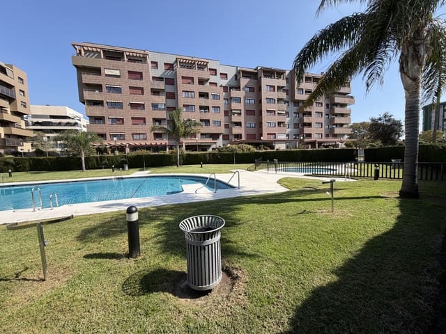 2 makuuhuone Kattohuoneisto myytävänä paikassa Cañada de los Cardos, Málaga kaupunki mukana uima-altaan 
autotalli - 540 000 € (Ref: 9650355)