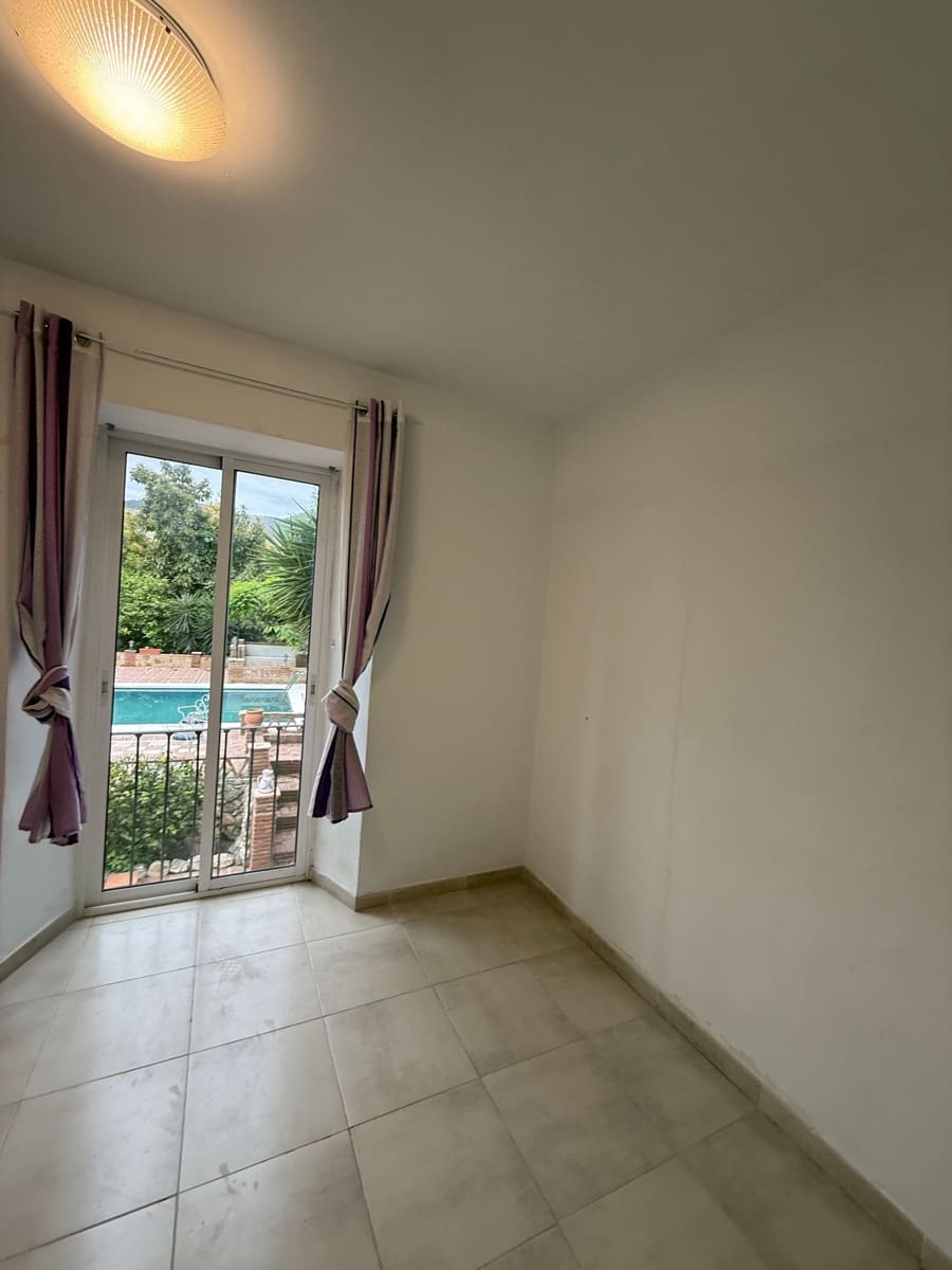 4 sypialnia Finka/Dom wiejski na sprzedaż w Coin z basenem garażem - 400 000 € (Ref: 9650776)