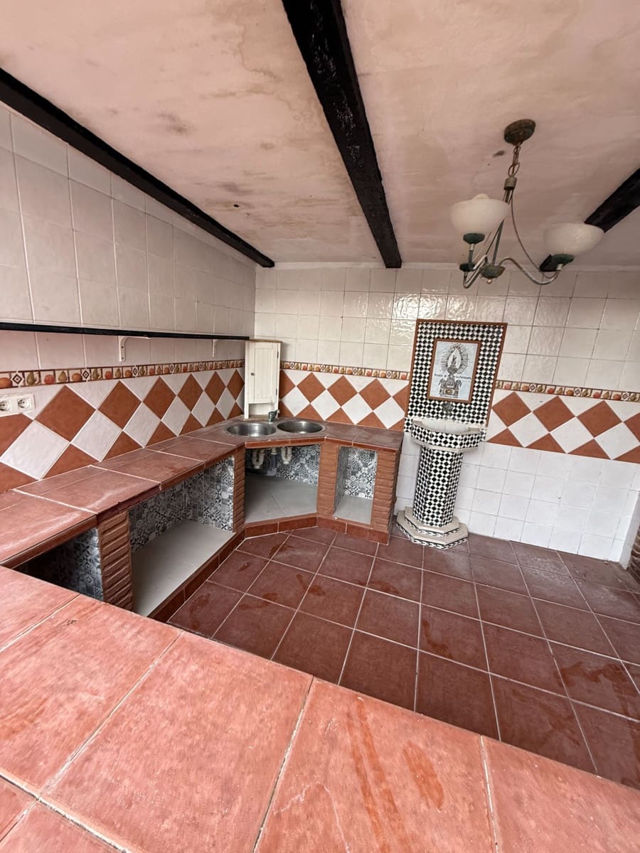 4 sypialnia Finka/Dom wiejski na sprzedaż w Coin z basenem garażem - 400 000 € (Ref: 9650776)