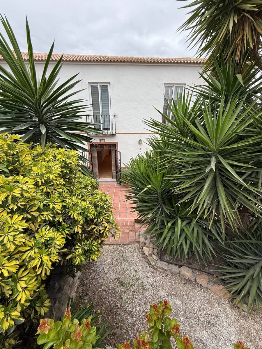 4 sypialnia Finka/Dom wiejski na sprzedaż w Coin z basenem garażem - 400 000 € (Ref: 9650776)