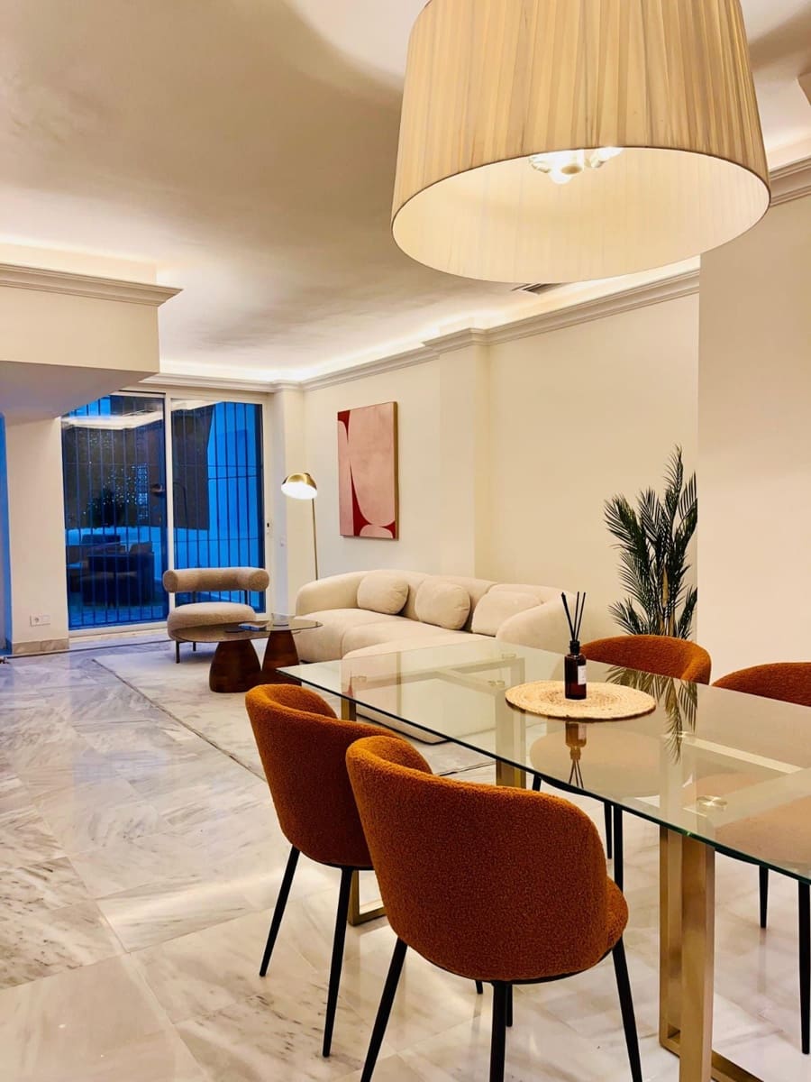 Adosado de 2 habitaciones en Marbella en venta con piscina garaje - 849.000 € (Ref: 9650918)