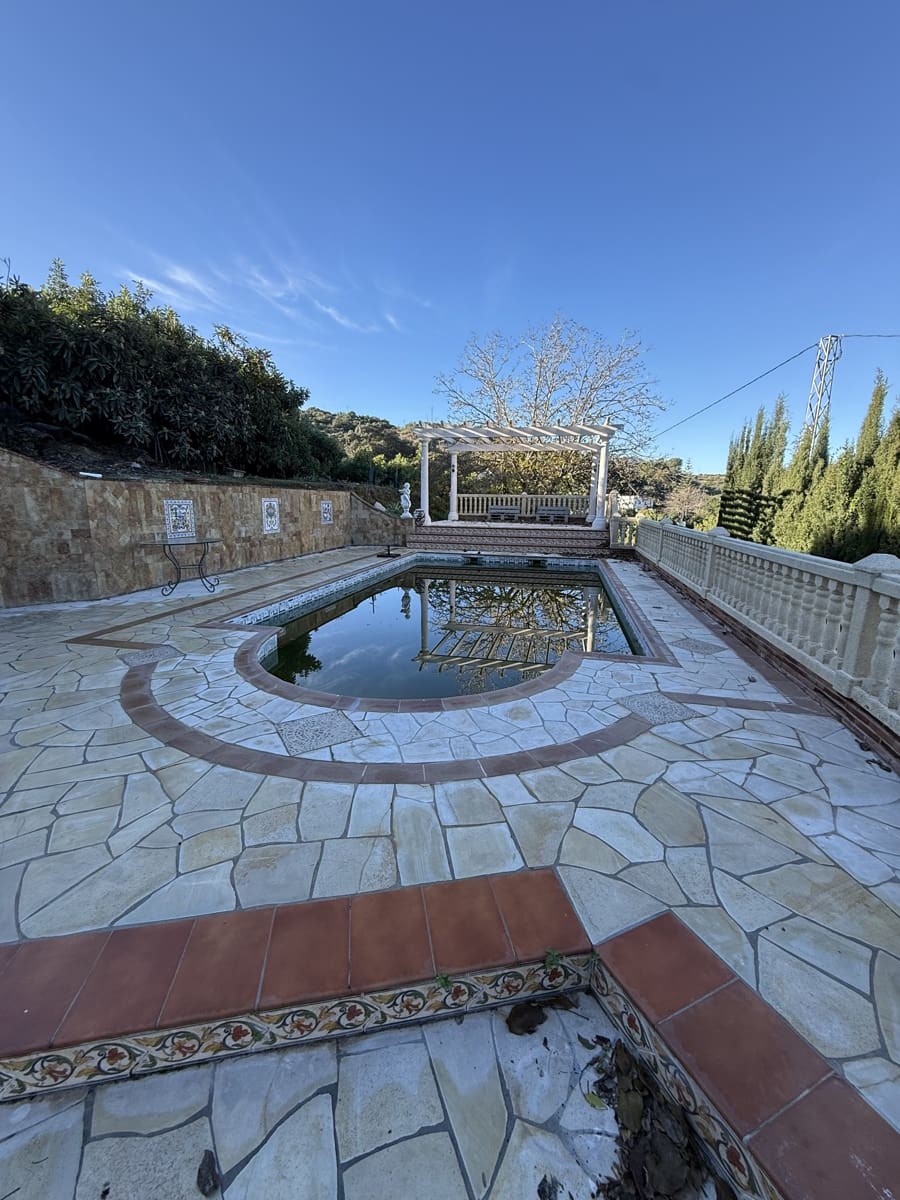 4 sovrum Finca/Hus på landet till salu i Coin med pool garage - 900 000 € (Ref: 9654275)