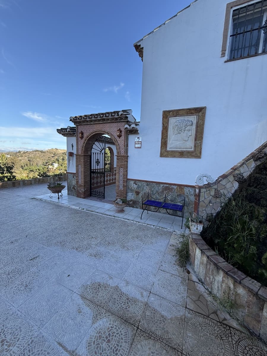 4 sovrum Finca/Hus på landet till salu i Coin med pool garage - 900 000 € (Ref: 9654275)