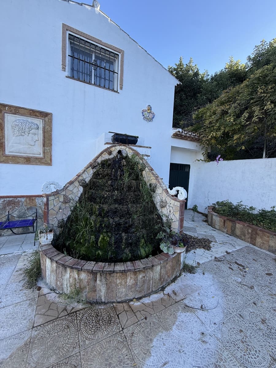 4 sovrum Finca/Hus på landet till salu i Coin med pool garage - 900 000 € (Ref: 9654275)