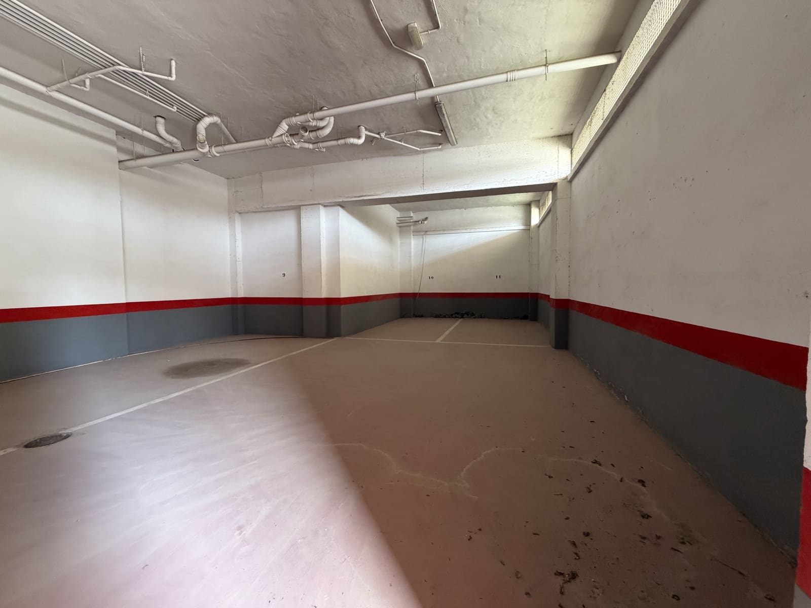 Commercial for sale in Malaga city - € 1,700,000 (Ref: 9654361)