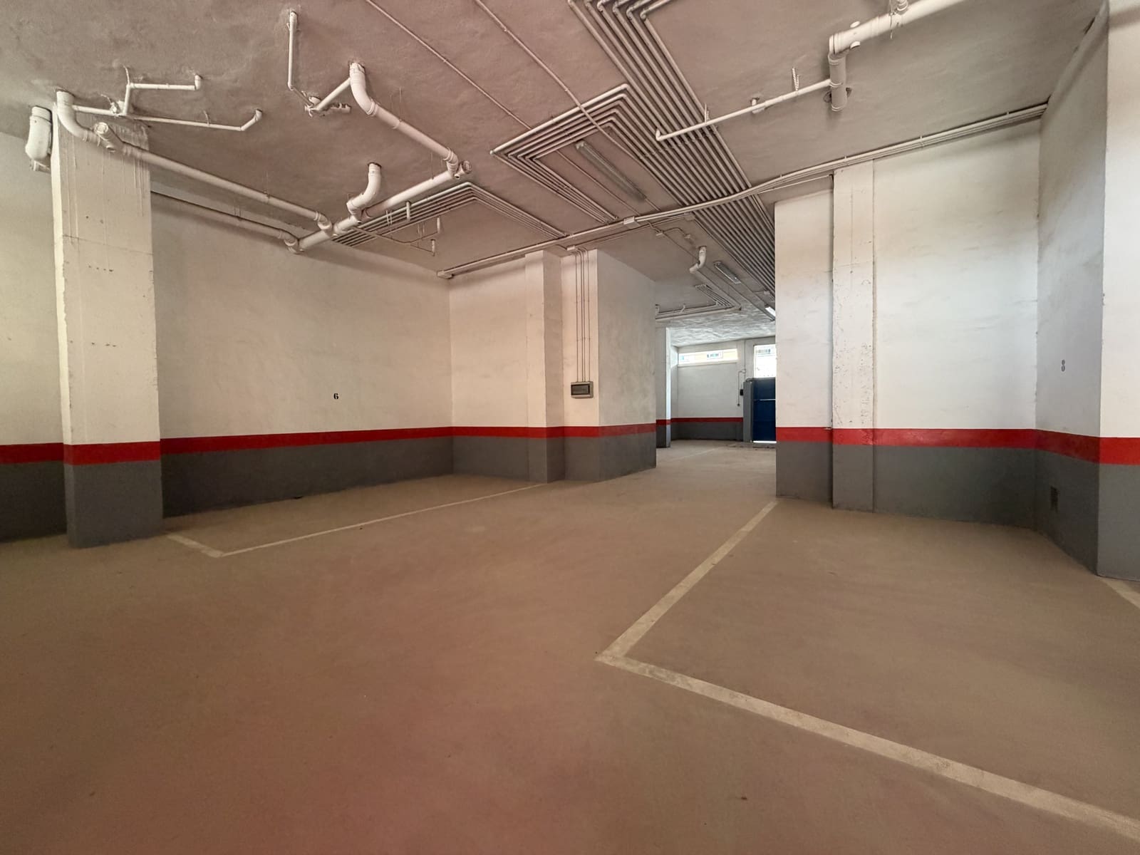 Commercial for sale in Malaga city - € 1,700,000 (Ref: 9654361)