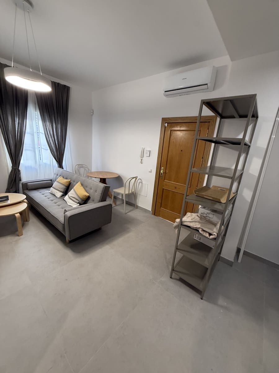 Apartamento de 2 habitaciones en Málaga ciudad en venta - 225.000 € (Ref: 9665207)