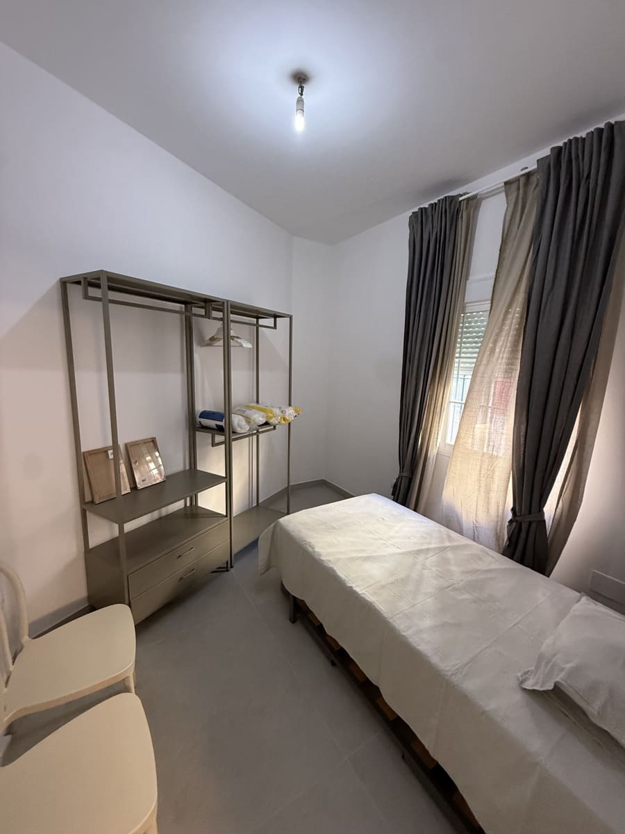 Apartamento de 2 habitaciones en Málaga ciudad en venta - 225.000 € (Ref: 9665207)