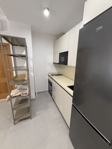 Apartamento de 2 habitaciones en La Trinidad, Málaga ciudad en venta - 225.000 € (Ref: 9665207)