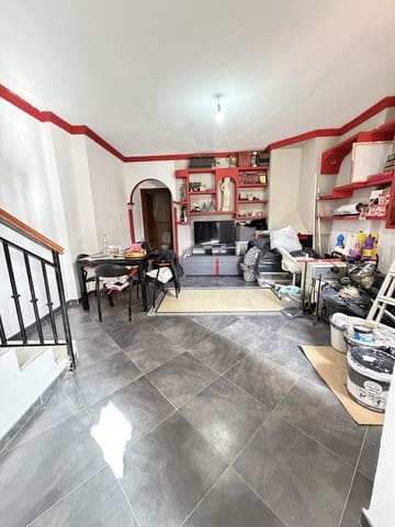 3 slaapkamer Villa te koop in Olletas, Málaga stad met garage - € 268.000 (Ref: 9665246)