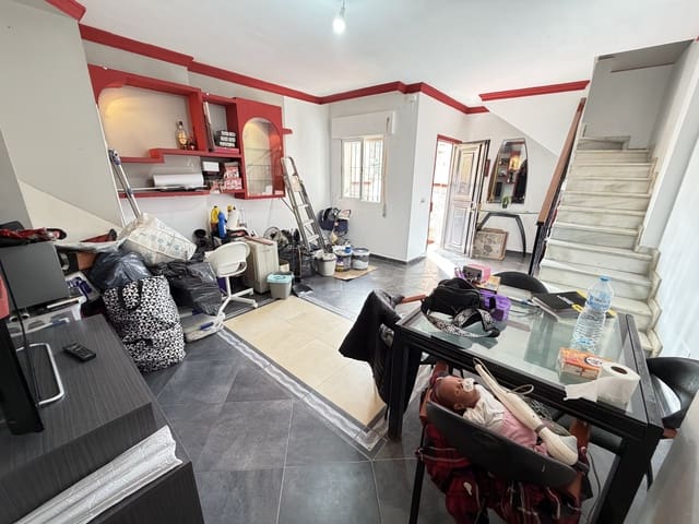 3 slaapkamer Villa te koop in Olletas, Málaga stad met garage - € 268.000 (Ref: 9665246)