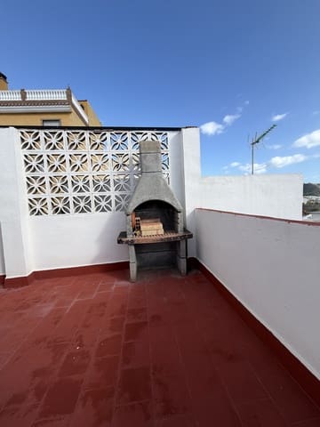 3 slaapkamer Villa te koop in Olletas, Málaga stad met garage - € 268.000 (Ref: 9665246)