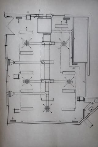 Commercial for sale in Cortijo Alto, Málaga city - € 249,000 (Ref: 9665266)