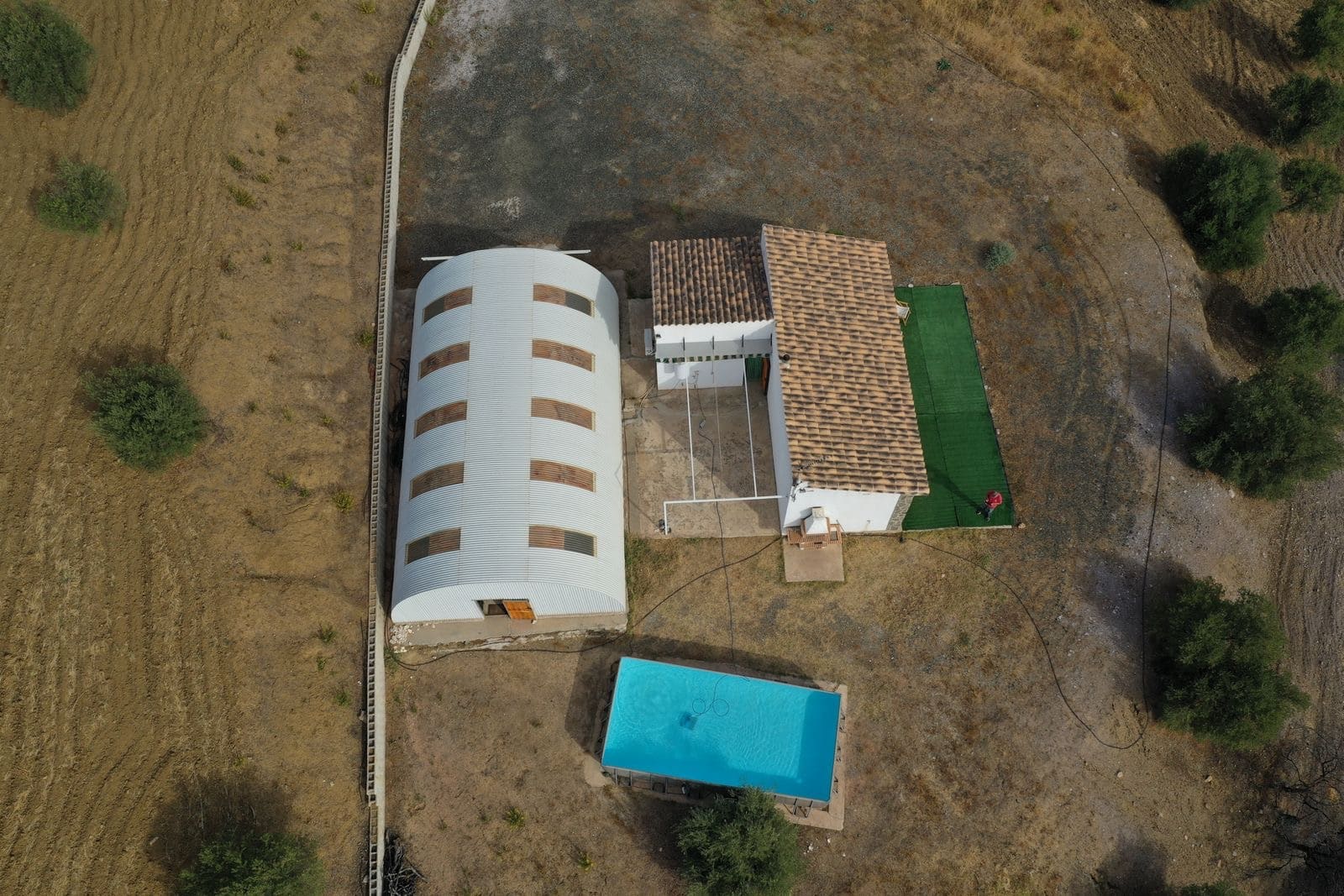 2 sypialnia Finka/Dom wiejski na sprzedaż w Alozaina z basenem garażem - 280 000 € (Ref: 9665269)