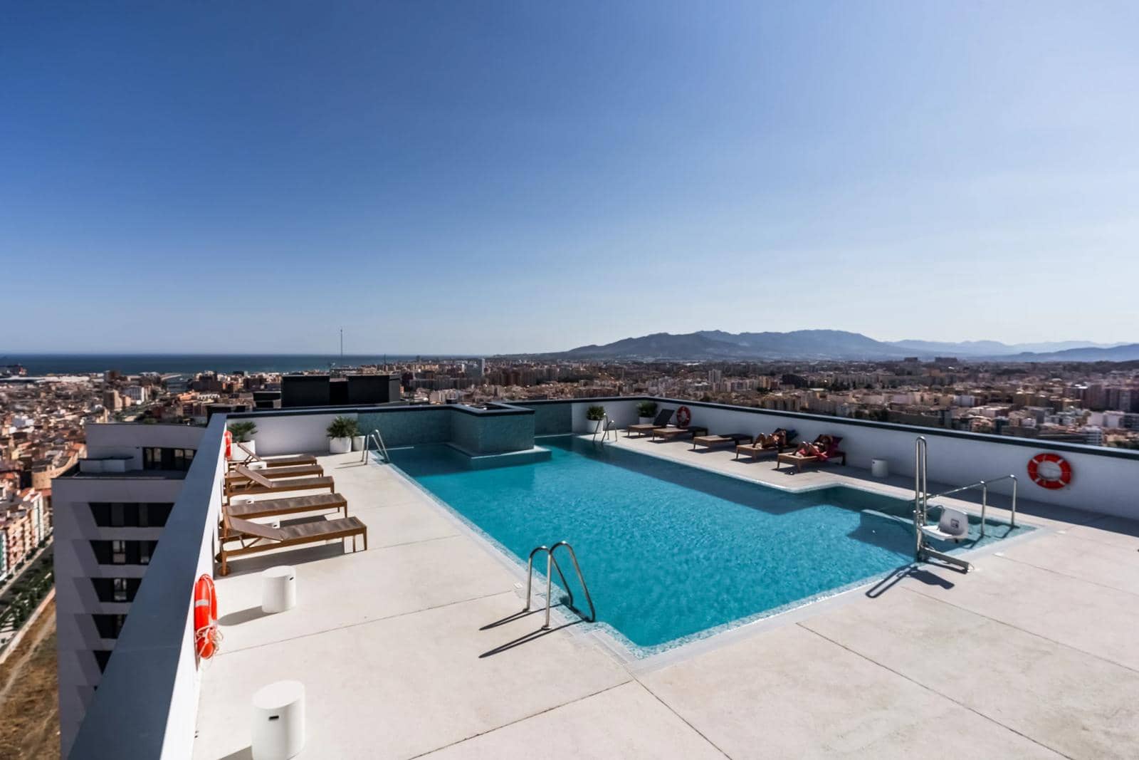 1 chambre Appartement à vendre à Malaga ville avec piscine garage - 360 000 € (Ref: 9665522)