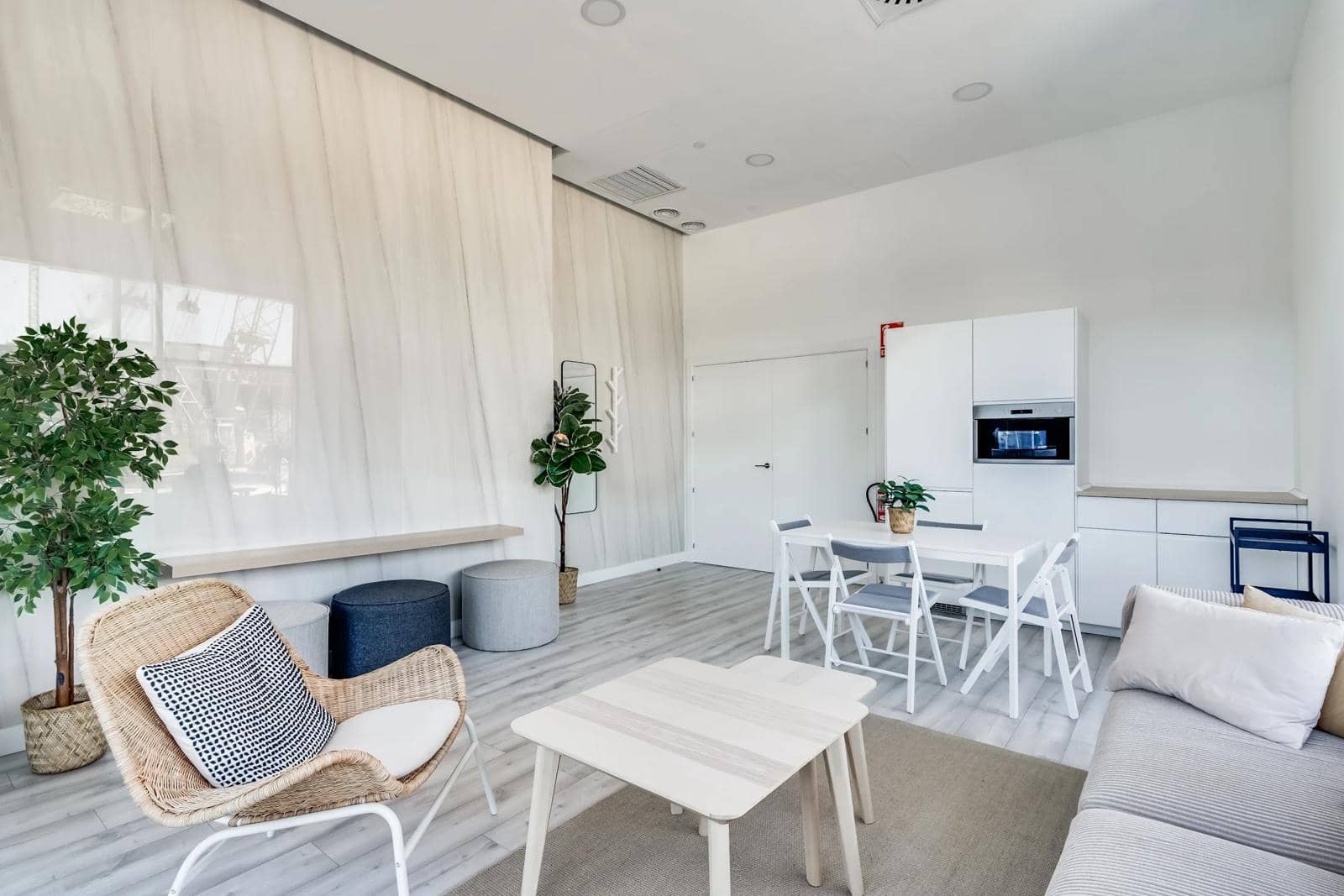 1 chambre Appartement à vendre à Malaga ville avec piscine garage - 360 000 € (Ref: 9665522)