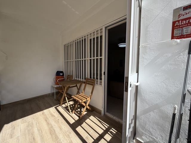 3 makuuhuone Huoneisto myytävänä paikassa Cruz del Humilladero, Málaga kaupunki - 239 000 € (Ref: 9688538)