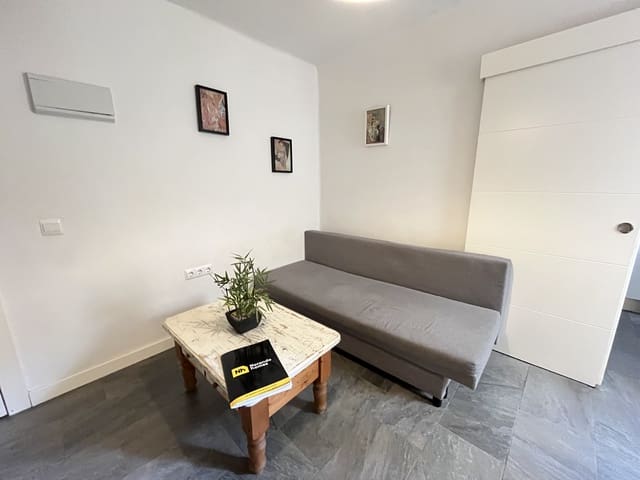 2 makuuhuone Huoneisto myytävänä paikassa San Felipe Neri, Málaga kaupunki - 299 000 € (Ref: 9688544)