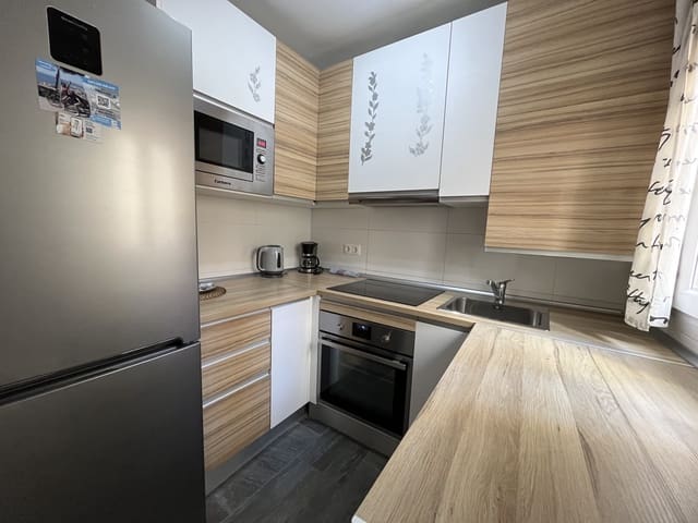 2 makuuhuone Huoneisto myytävänä paikassa San Felipe Neri, Málaga kaupunki - 299 000 € (Ref: 9688544)