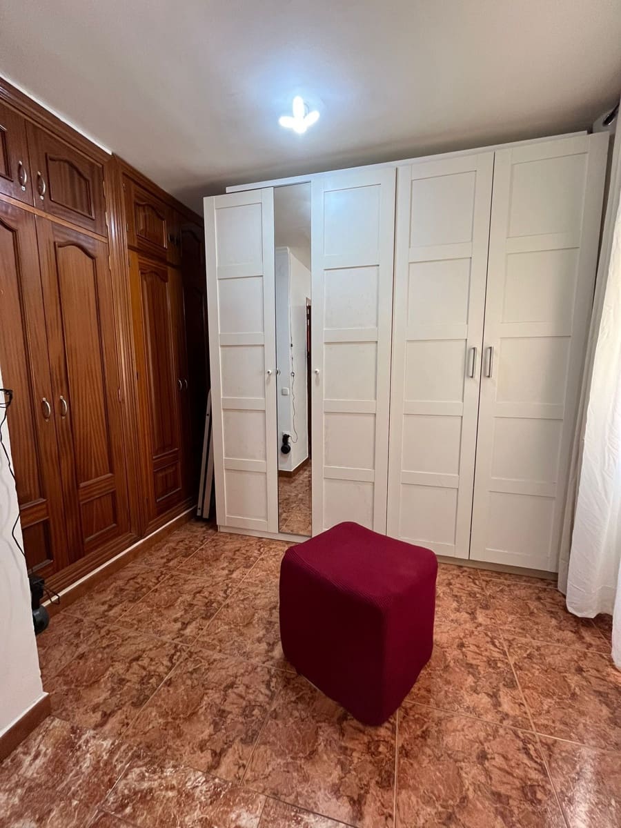 3 soveværelse Lejlighed til salg i Malaga by - € 365.000 (Ref: 9688545)