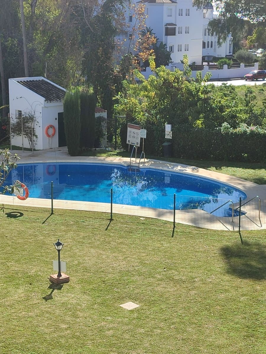 2 soveværelse Lejlighed til salg i Mijas med swimmingpool - € 395.000 (Ref: 9688552)