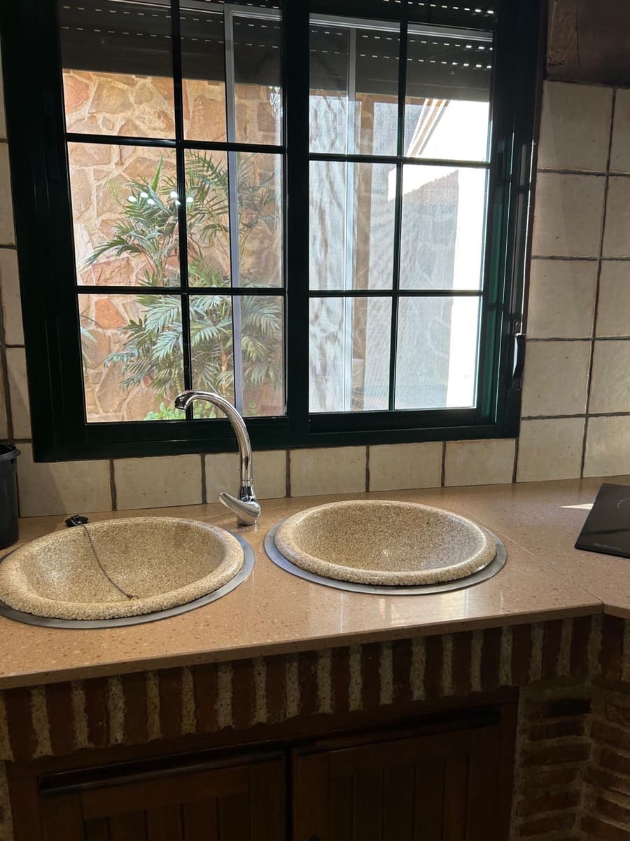 Reihenhaus zu verkaufen in Campillos mit Pool Garage - 260.000 € (Ref: 9688594)