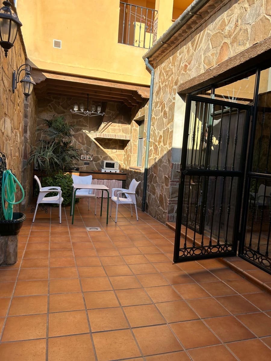 Reihenhaus zu verkaufen in Campillos mit Pool Garage - 260.000 € (Ref: 9688594)