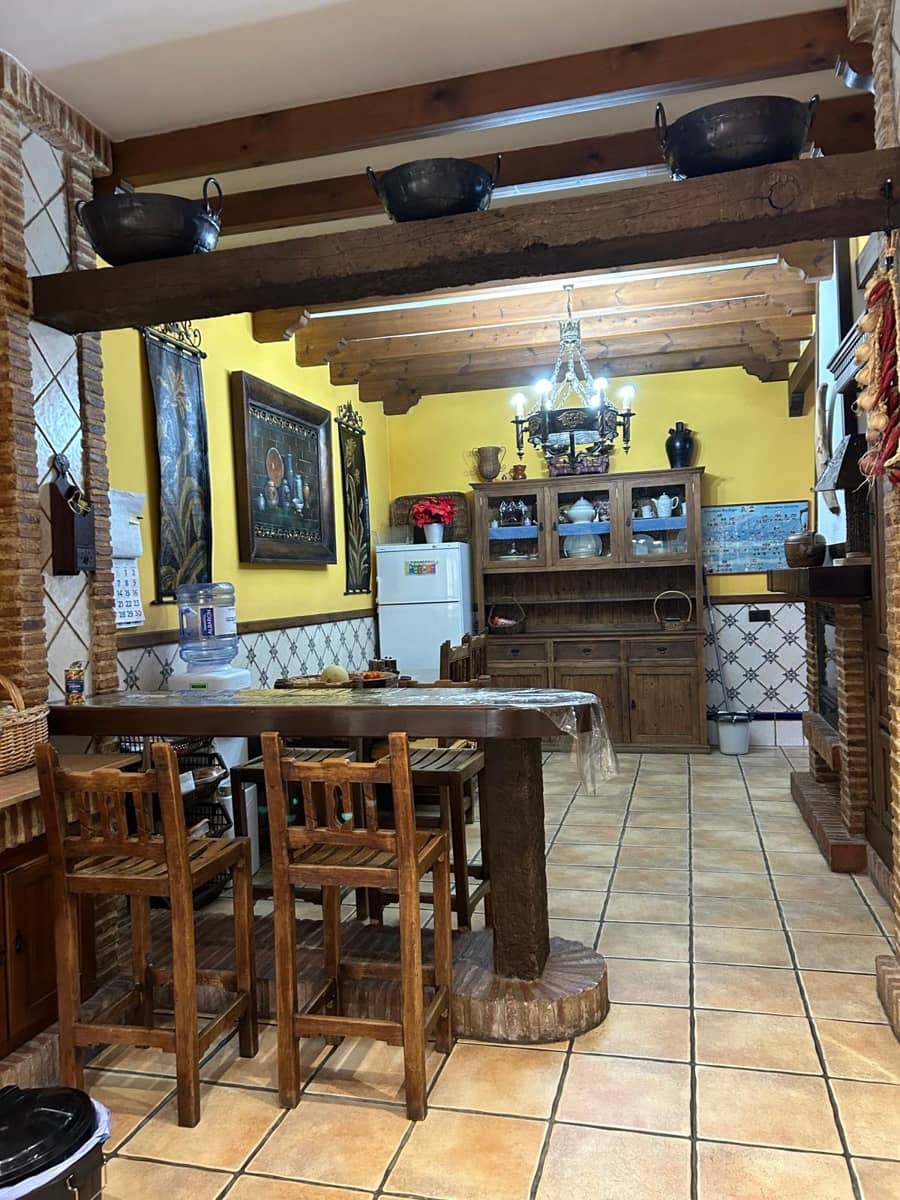 Reihenhaus zu verkaufen in Campillos mit Pool Garage - 260.000 € (Ref: 9688594)