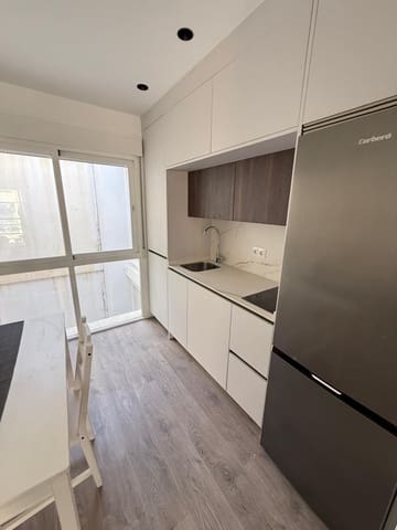 Studio à vendre à La Trinidad, Malaga ville - 240 000 € (Ref: 9688612)