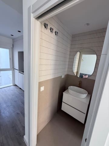 Studio à vendre à La Trinidad, Malaga ville - 240 000 € (Ref: 9688612)