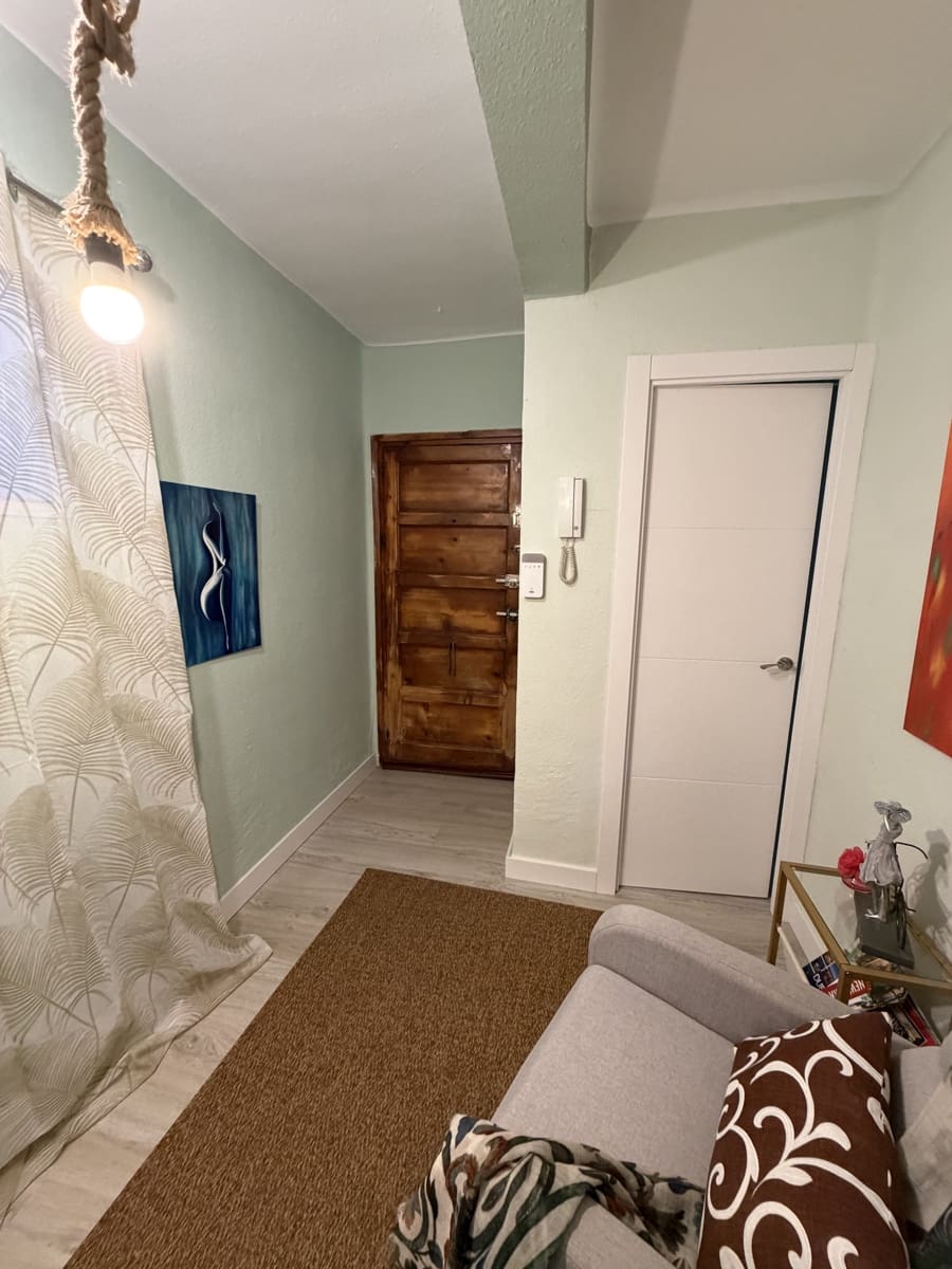 Lejlighed til salg i Malaga by - € 329.000 (Ref: 9688657)