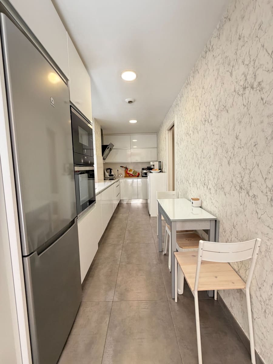 3 makuuhuone Huoneisto myytävänä paikassa Malaga kaupunki mukana uima-altaan 
autotalli - 585 000 € (Ref: 9688662)