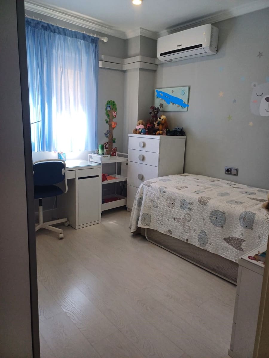 3 soveværelse Lejlighed til salg i Malaga by - € 449.000 (Ref: 9688663)