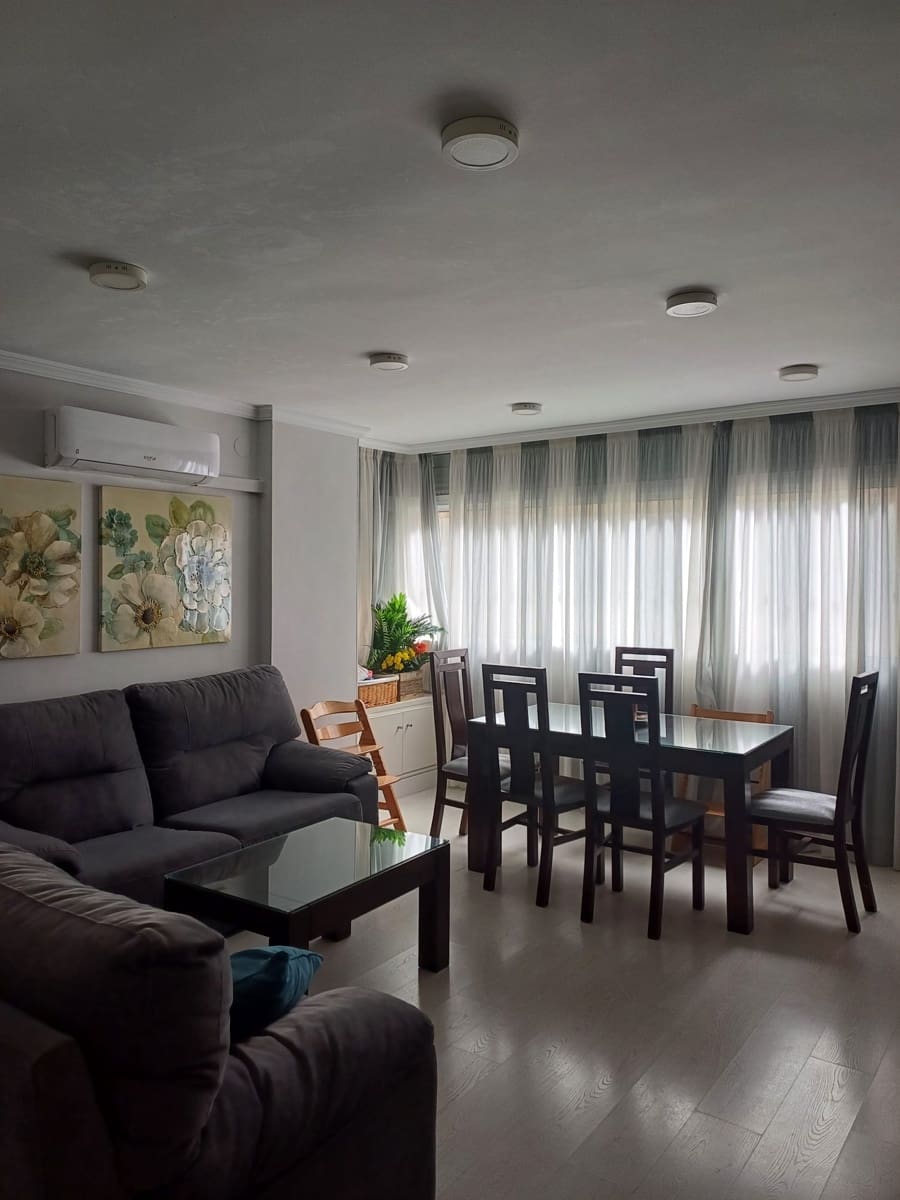 3 soveværelse Lejlighed til salg i Malaga by - € 449.000 (Ref: 9688663)