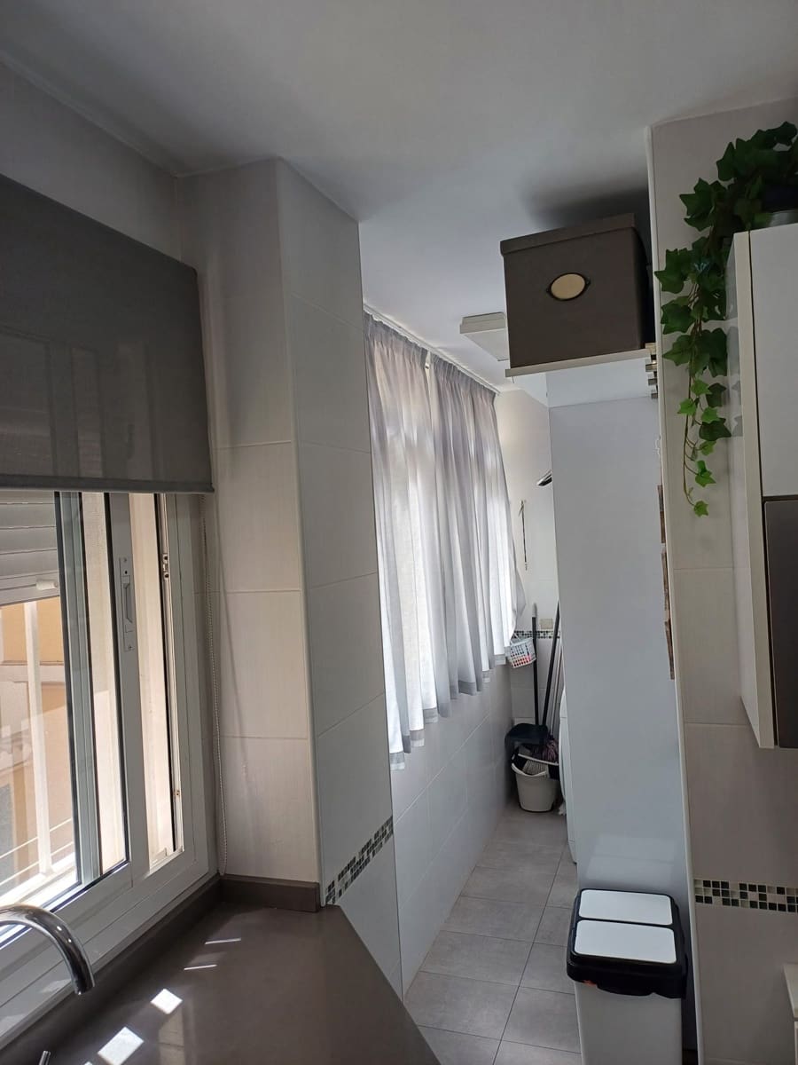 3 soveværelse Lejlighed til salg i Malaga by - € 449.000 (Ref: 9688663)