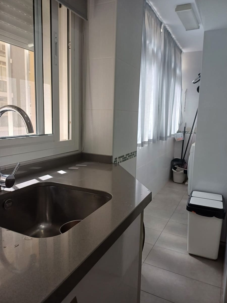 3 soveværelse Lejlighed til salg i Malaga by - € 449.000 (Ref: 9688663)