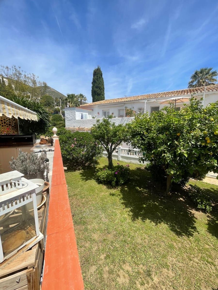 2 sovrum Radhus till salu i Benalmadena med pool garage - 430 000 € (Ref: 9789435)