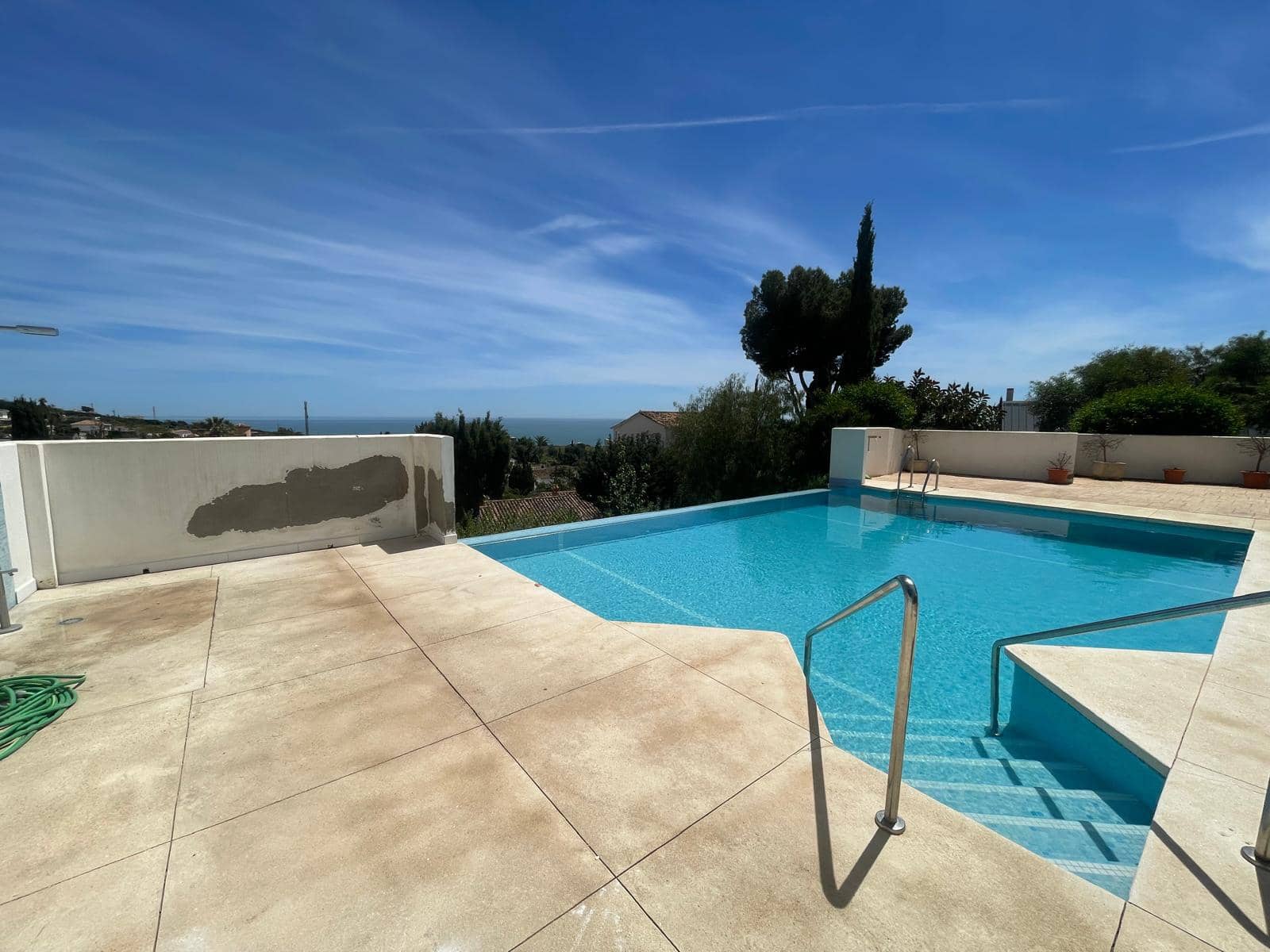 2 sovrum Radhus till salu i Benalmadena med pool garage - 430 000 € (Ref: 9789435)