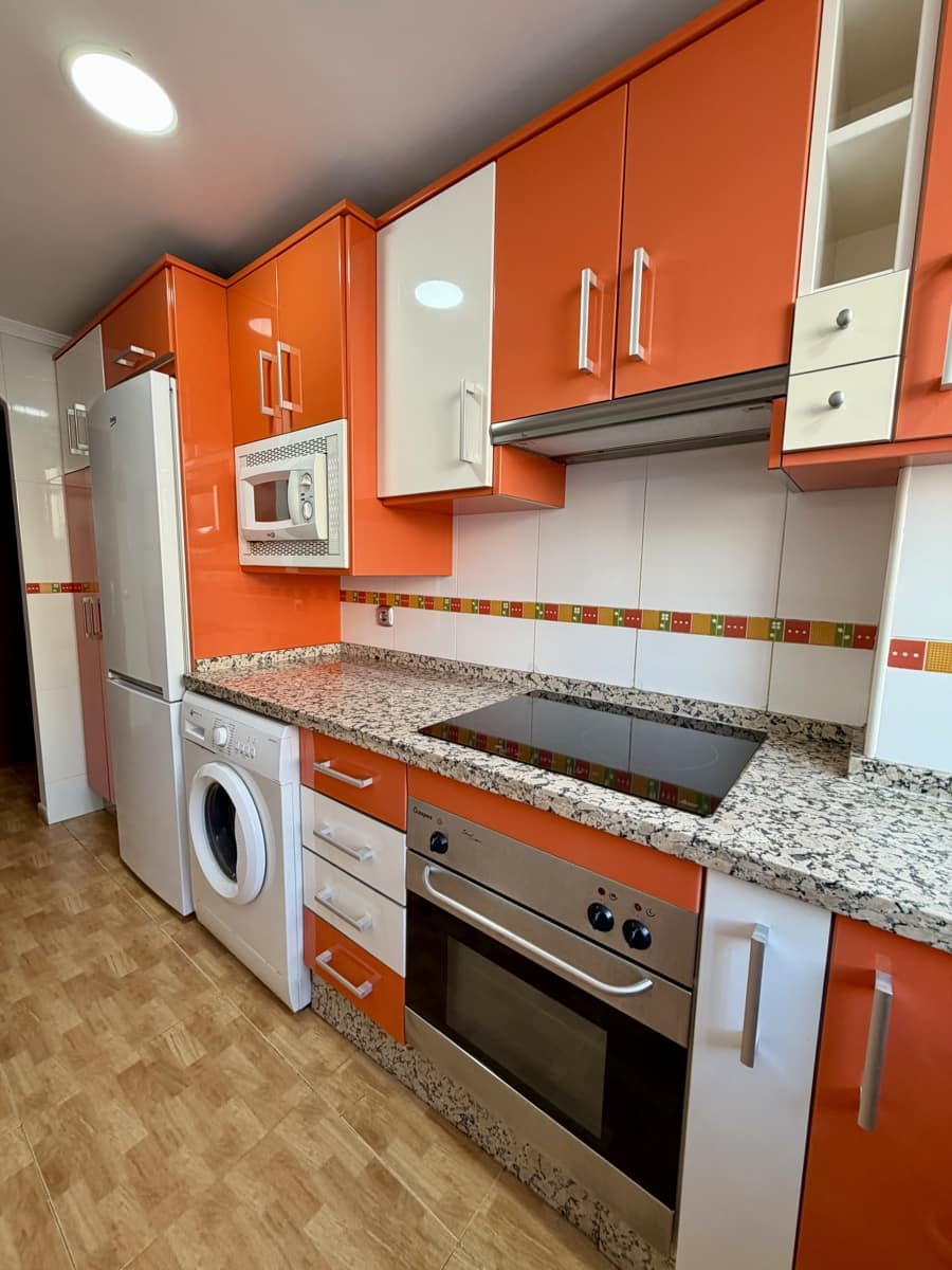 2 sovrum Lägenhet till salu i Malaga stad - 215 000 € (Ref: 9789840)