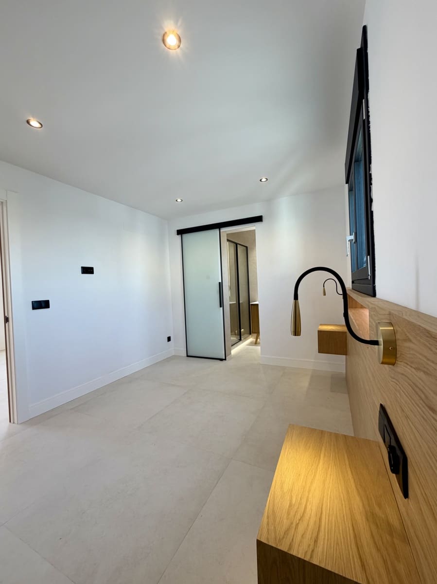 2 slaapkamer Penthouse te koop in Malaga stad - € 678.000 (Ref: 9795766)