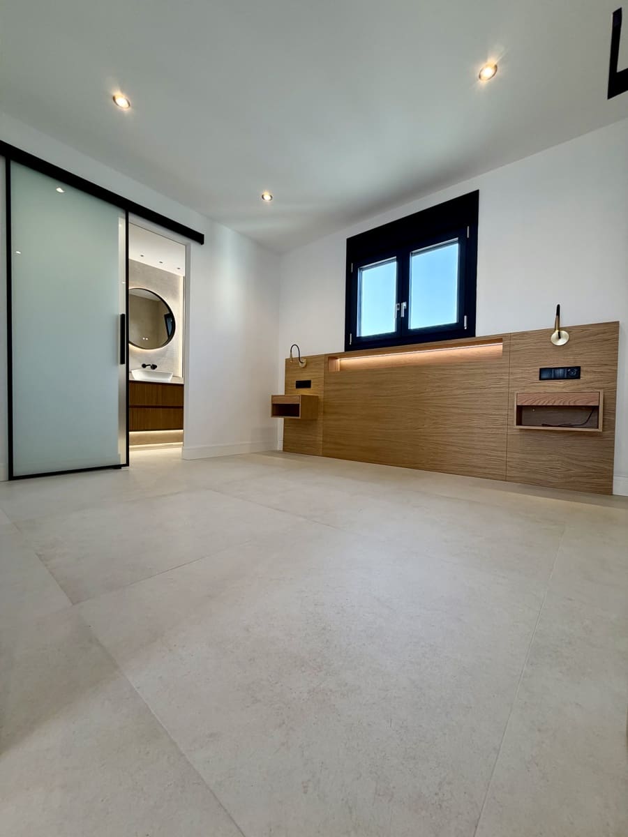 2 slaapkamer Penthouse te koop in Malaga stad - € 678.000 (Ref: 9795766)