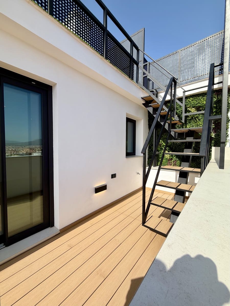 2 slaapkamer Penthouse te koop in Malaga stad - € 678.000 (Ref: 9795766)