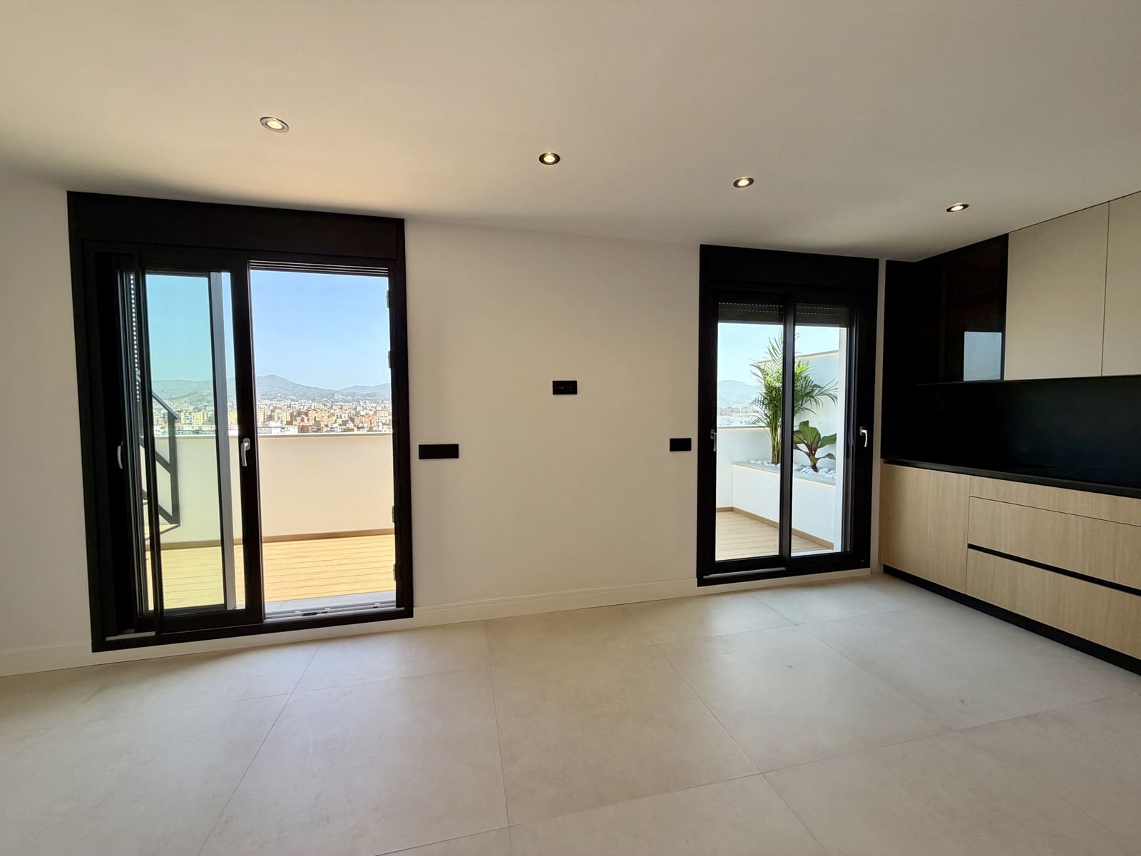 2 slaapkamer Penthouse te koop in Malaga stad - € 678.000 (Ref: 9795766)