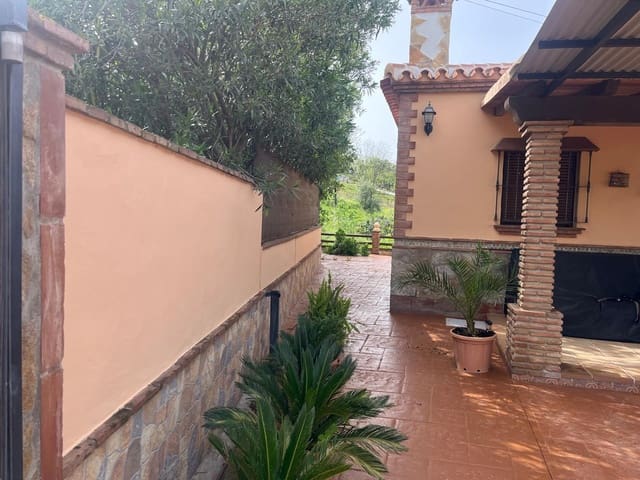 2 slaapkamer Finca/Landhuis te koop in Coín met garage - € 283.000 (Ref: 9815182)