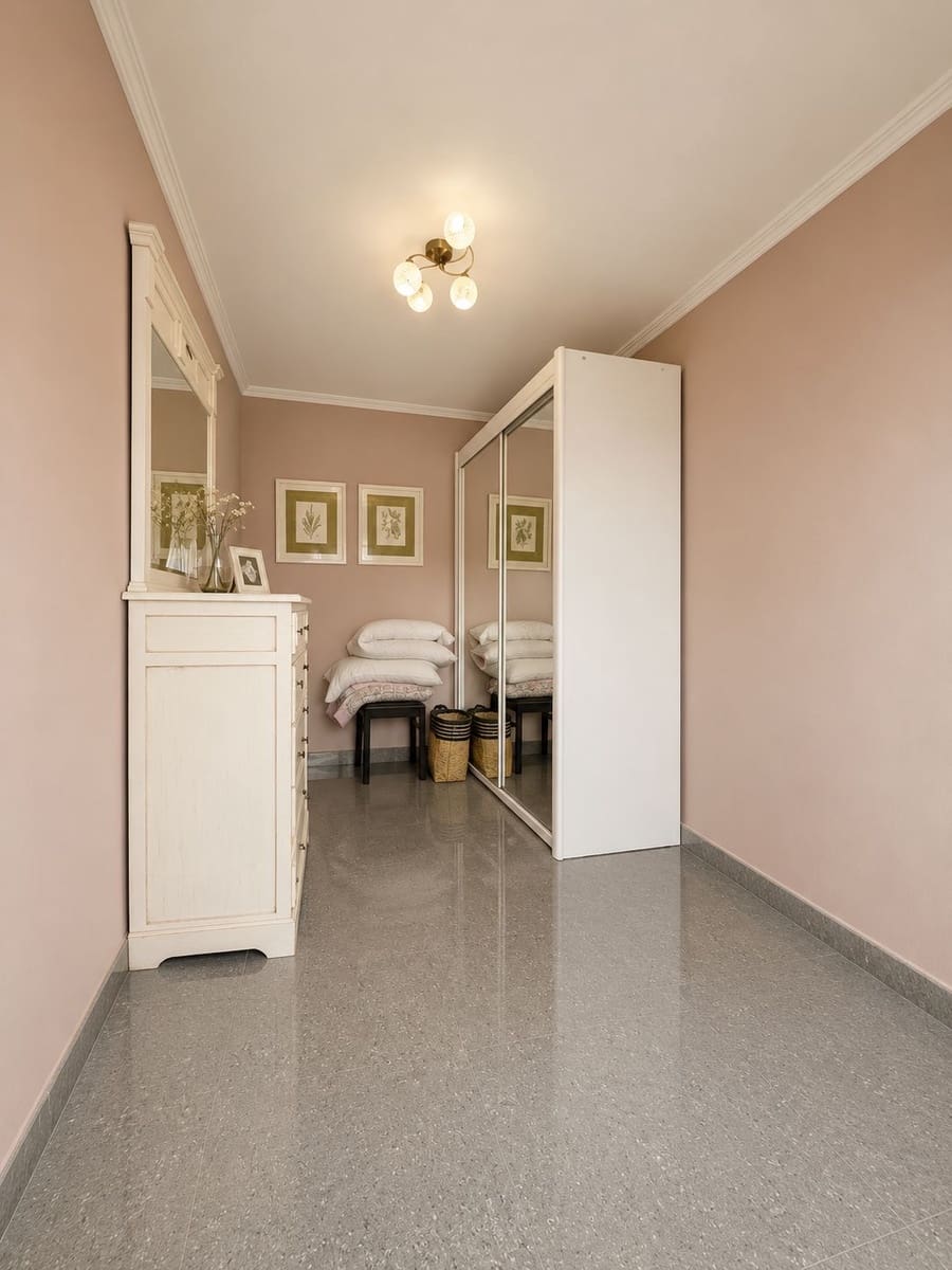 3 soveværelse Lejlighed til salg i Malaga by - € 315.000 (Ref: 9823269)