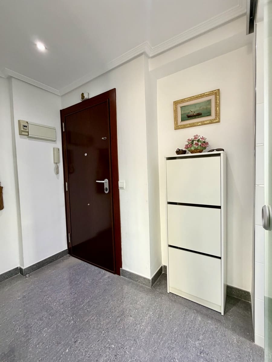 3 soveværelse Lejlighed til salg i Malaga by - € 315.000 (Ref: 9823269)