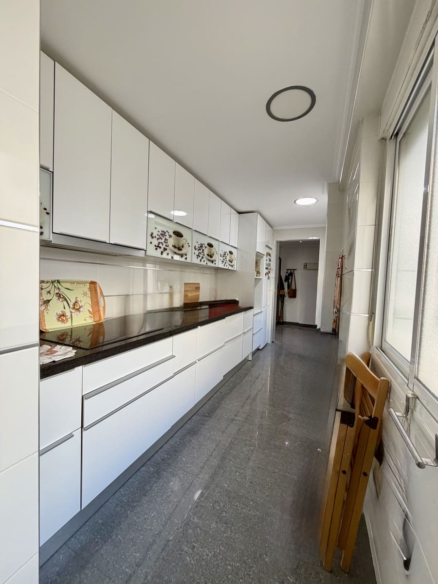 3 soveværelse Lejlighed til salg i Malaga by - € 315.000 (Ref: 9823269)