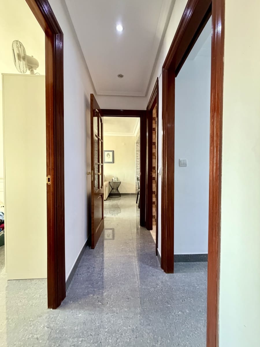 3 soveværelse Lejlighed til salg i Malaga by - € 315.000 (Ref: 9823269)